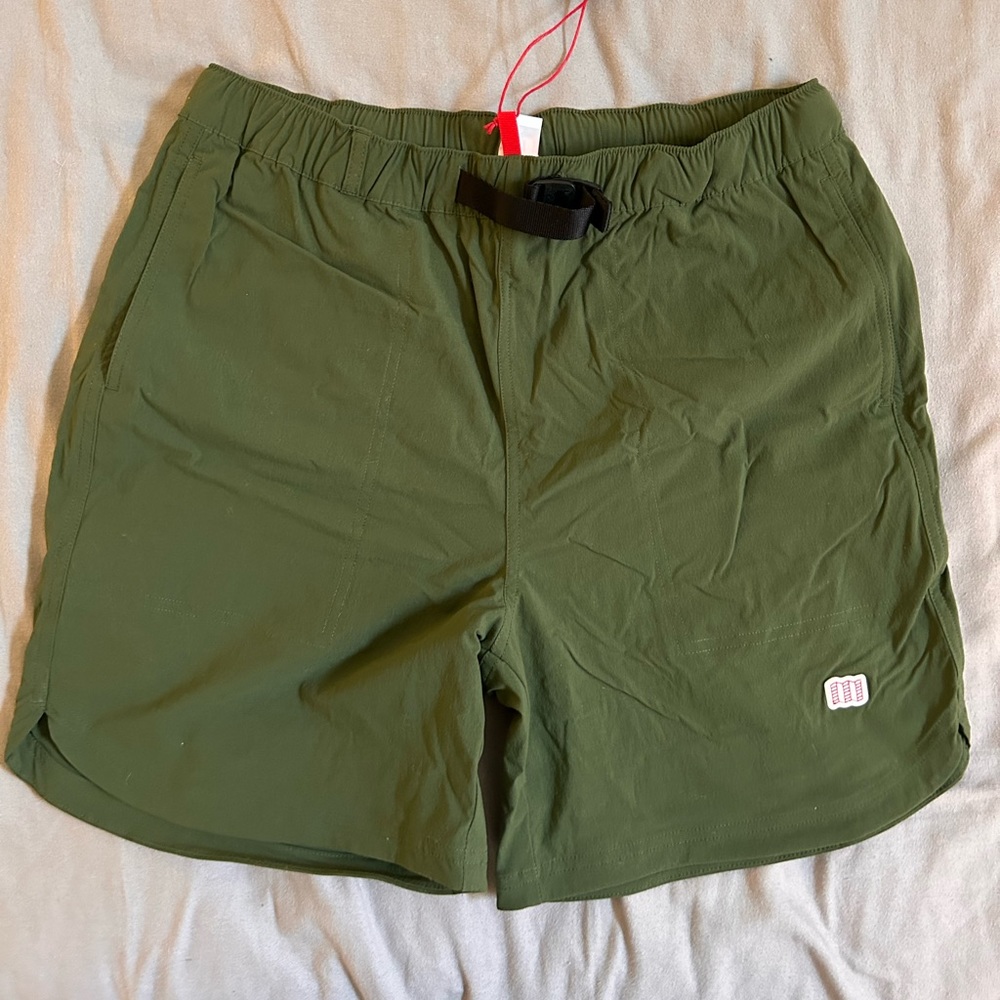 Green Topo Hiking Short - Size L, NWT